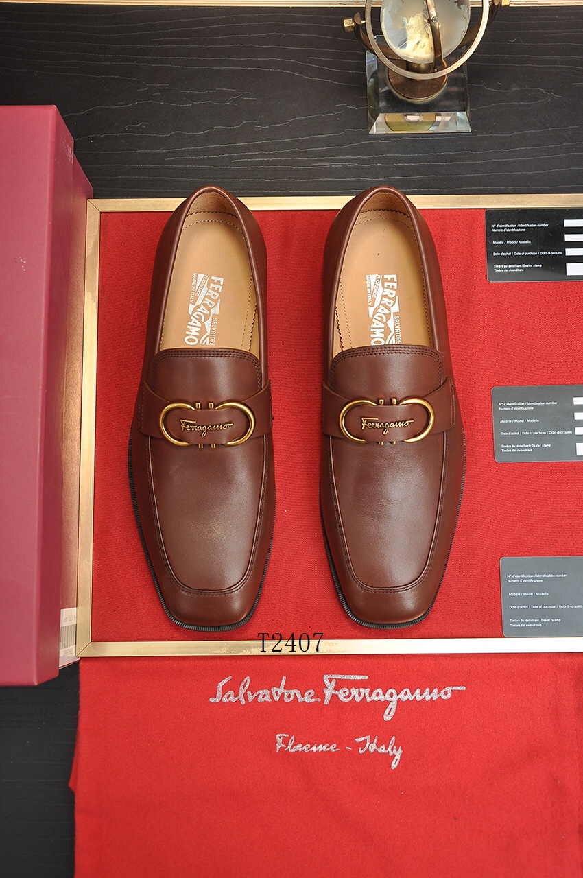 Ferragamo sz38-44 655